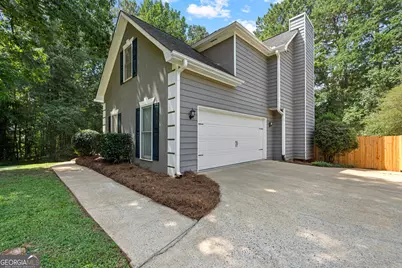 39 Springfield Court, Newnan, GA 30265 - Photo 4