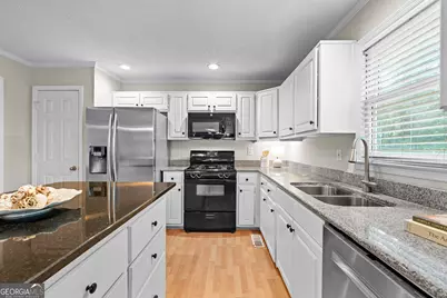 39 Springfield Court, Newnan, GA 30265 - Photo 12
