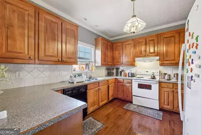 2655 Lake Commons Court, Snellville, GA 30078 - Photo 8