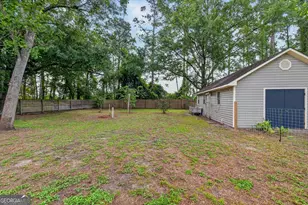 106 Timber Ridge Dr, Brunswick, GA 31525 - Photo 2