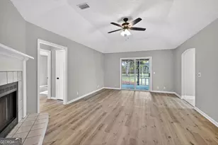 106 Timber Ridge Dr, Brunswick, GA 31525 - Photo 12