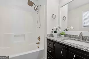 2693 Hawk Dr, Marietta, GA 30066 - Photo 12