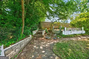 2693 Hawk Dr, Marietta, GA 30066 - Photo 4