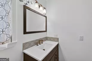2329 Reynolds St, Brunswick, GA 31520 - Photo 20
