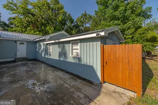 2329 Reynolds St, Brunswick, GA 31520 - Photo 30