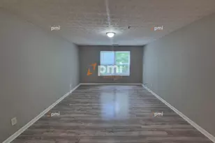 2204 Fairington Village Dr, Lithonia, GA 30038 - Photo 6