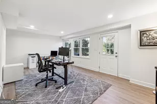 1511 Summerset Dr, Dunwoody, GA 30338 - Photo 40