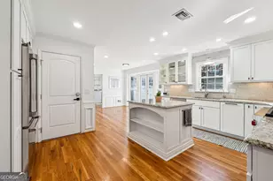 1511 Summerset Dr, Dunwoody, GA 30338 - Photo 10