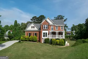 2735 Hanson Ct, Cumming, GA 30041 - Photo 2