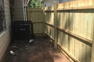 1042 Parsons St SW, Atlanta, GA 30314 - Photo 12