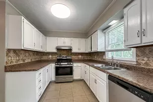 561 Chatham Trail, Jonesboro, GA 30238 - Photo 6