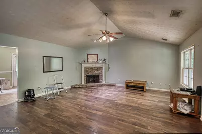 210 Reeves Road, Jackson, GA 30233 - Photo 14