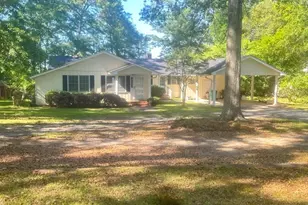 125 W Lakeview Dr, Milledgeville, GA 31061 - Photo 1