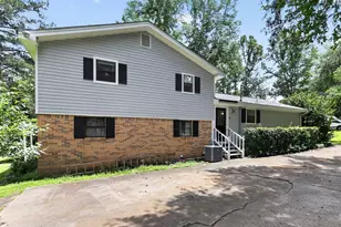75 Plantation Ave, Carrollton, GA 30117 - Photo 2
