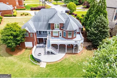 210 Turnberry Circle, Carrollton, GA 30116 - Photo 10