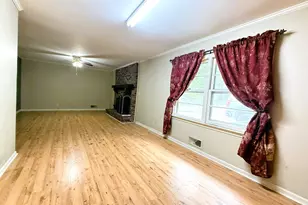 409 Edwards St, Elberton, GA 30635 - Photo 4