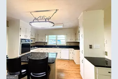 409 Edwards Street, Elberton, GA 30635 - Photo 6