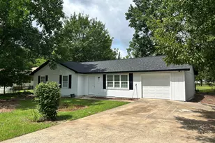 103 Highpoint Dr, Warner Robins, GA 31093 - Photo 2