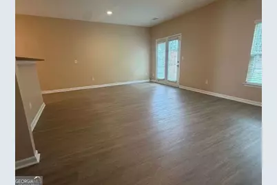 6959 Rogers Point, Lithonia, GA 30058 - Photo 4