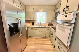 3154 Barkside Ct, Atlanta, GA 30341 - Photo 8