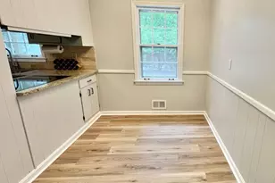 3154 Barkside Ct, Atlanta, GA 30341 - Photo 10