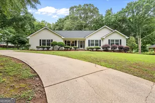 24 Trey Ct, Carrollton, GA 30117 - Photo 2