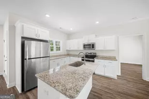 201 Zetterower Rd, Statesboro, GA 30458 - Photo 8