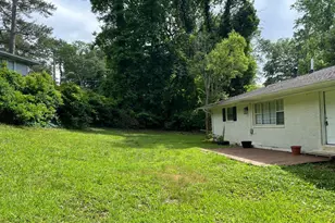 2756 Plantation Dr, East Point, GA 30344 - Photo 18