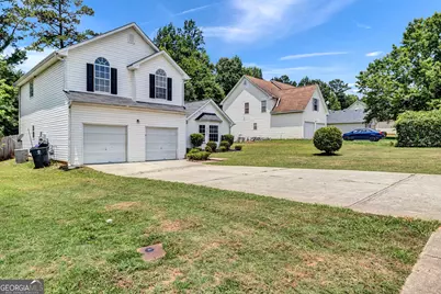 544 Harvick Circle, Stockbridge, GA 30281 - Photo 2