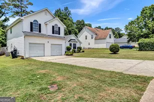 544 Harvick Cir, Stockbridge, GA 30281 - Photo 2