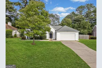2376 Battle Forest Drive SW, Marietta, GA 30064 - Photo 2