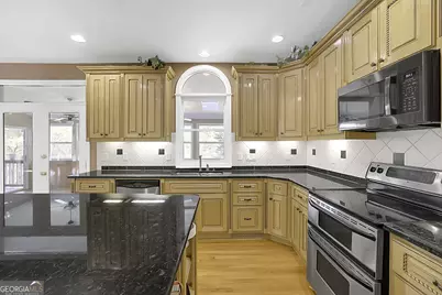 1340 Eryn Circle, Suwanee, GA 30024 - Photo 16