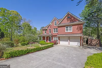 1340 Eryn Circle, Suwanee, GA 30024 - Photo 4
