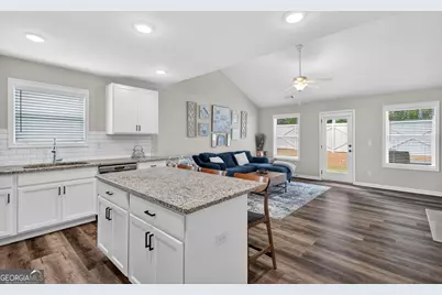366 Fox Creek Drive, Braselton, GA 30517 - Photo 10