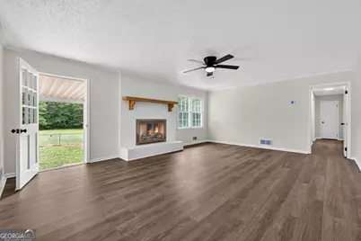 2344 W McIntosh Road, Griffin, GA 30223 - Photo 4
