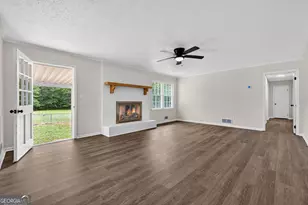 2344 W McIntosh Rd, Griffin, GA 30223 - Photo 4
