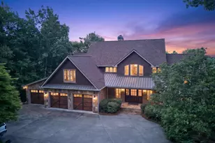 795 Chenocetah Dr, Cornelia, GA 30531 - Photo 2