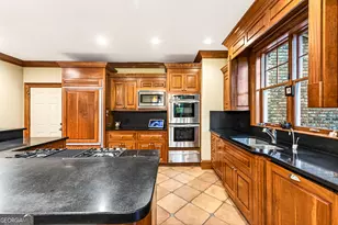 795 Chenocetah Dr, Cornelia, GA 30531 - Photo 28