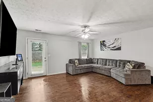 413 Erin Ct, Villa Rica, GA 30180 - Photo 2