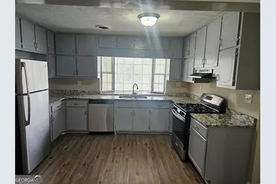 501 Ridgecrest Drive, Riverdale, GA 30274 - Photo 6