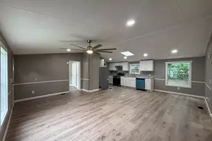 225 Stratford Dr, Hampton, GA 30228 - Photo 4