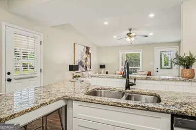 1801 Lochlomand Lane SE, Smyrna, GA 30080 - Photo 6