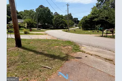 210 Orchard Drive, Commerce, GA 30529 - Photo 8