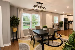 208 Silver Springs Cir SW, Atlanta, GA 30310 - Photo 6