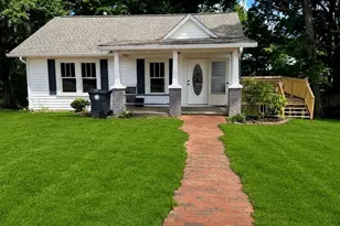 920 Cardinal Dr, Gainesville, GA 30501 - Photo 2