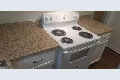121 Pine Avenue SE, Milledgeville, GA 31061 - Photo 10