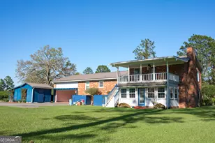2110 Ware St, Blackshear, GA 31516 - Photo 6