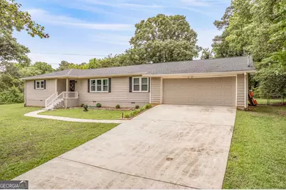 25 Pine Chase Drive, Carrollton, GA 30116 - Photo 2
