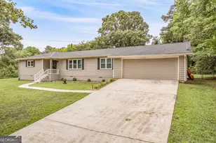 25 Pine Chase Dr, Carrollton, GA 30116 - Photo 2