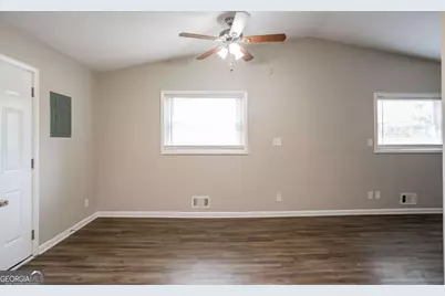 2460 Tyler Way, Decatur, GA 30032 - Photo 12